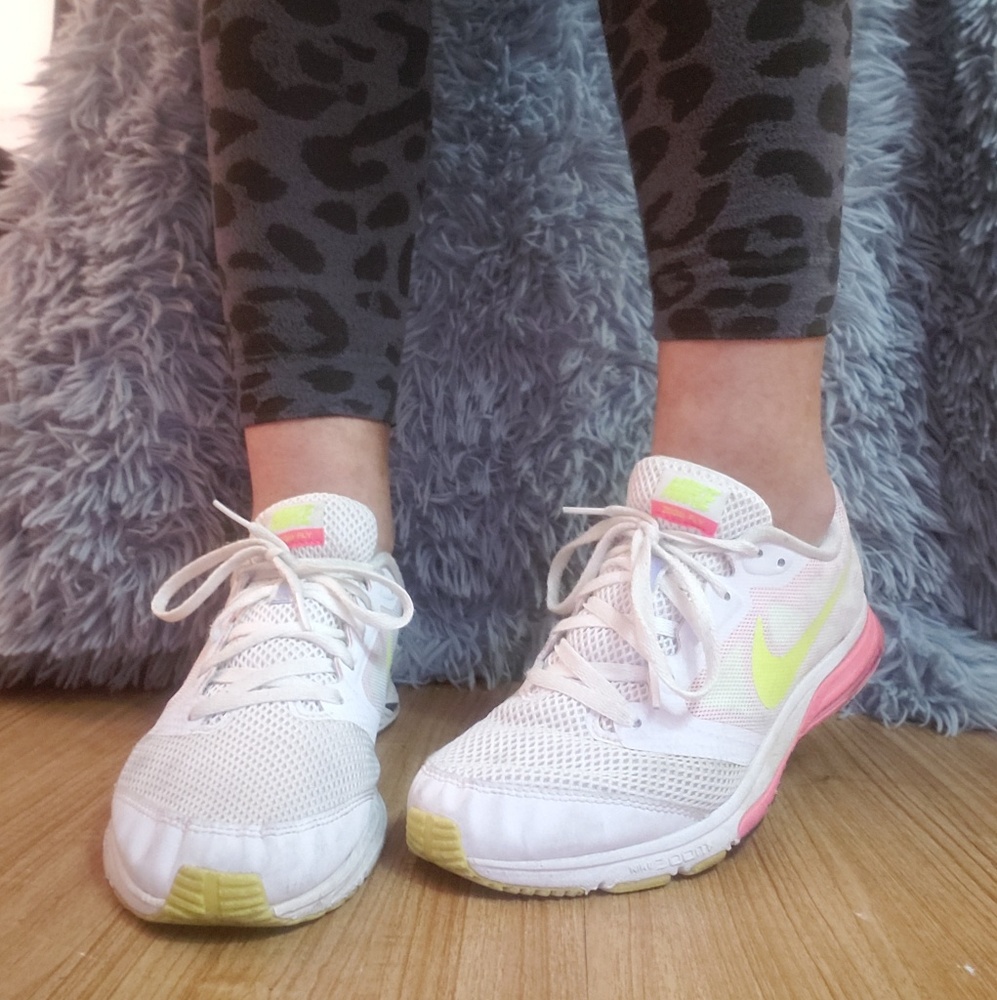 NIKE | Women's Zoom Fly Sneakers!